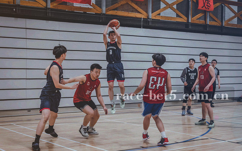 数据机房中正在运行的数据服务器，承载BET5体育赛事数据平台